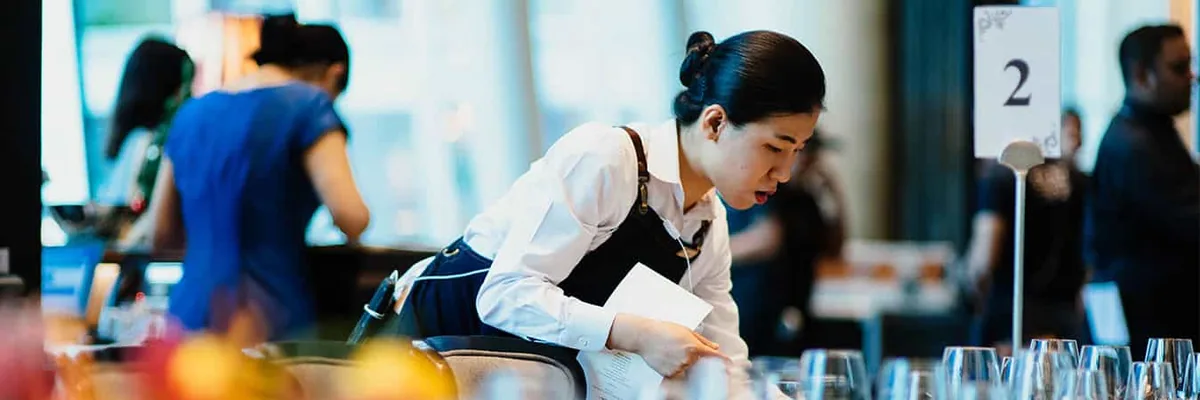 HIM Business School, 1